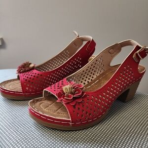 Elegant Red Floral Sandals,Size 43 , US 11, Peep Toe, Lightweight,Molded Heel